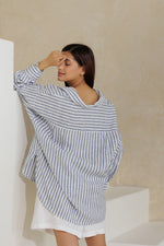 Load image into Gallery viewer, Linen Stripe Basic Shirt
